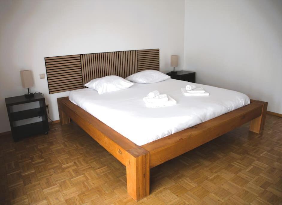 Cozy 3 Bedroom House With 11 Kw Electric Car Charger 에스페랑주 외부 사진