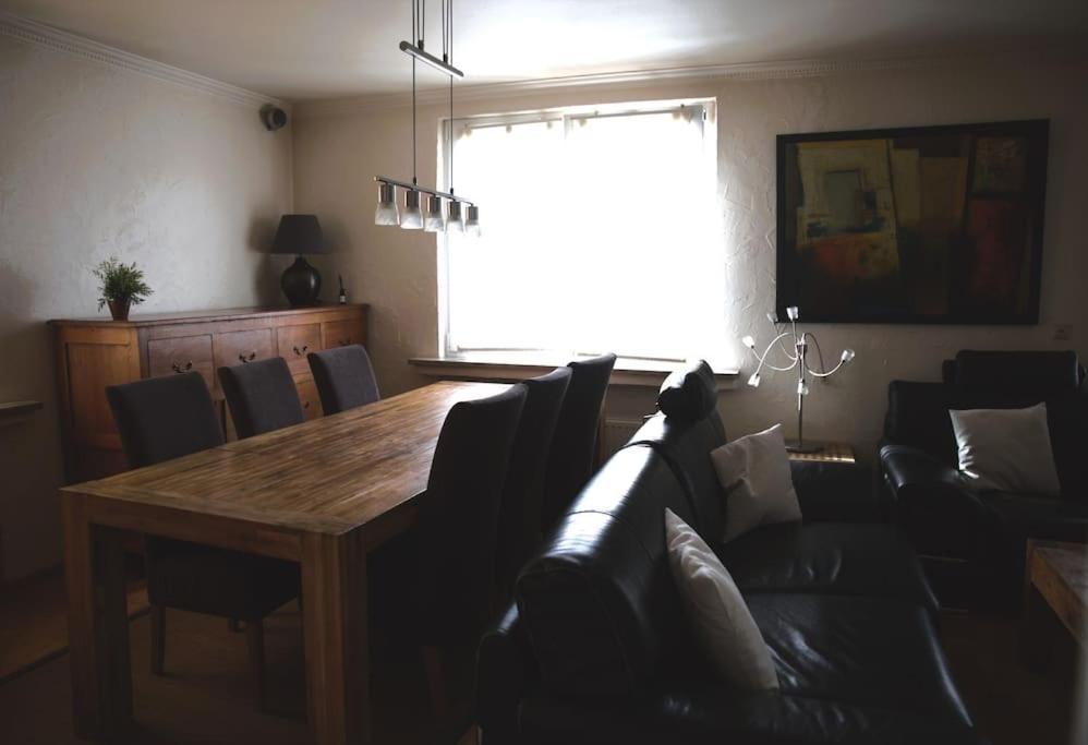 Cozy 3 Bedroom House With 11 Kw Electric Car Charger 에스페랑주 외부 사진