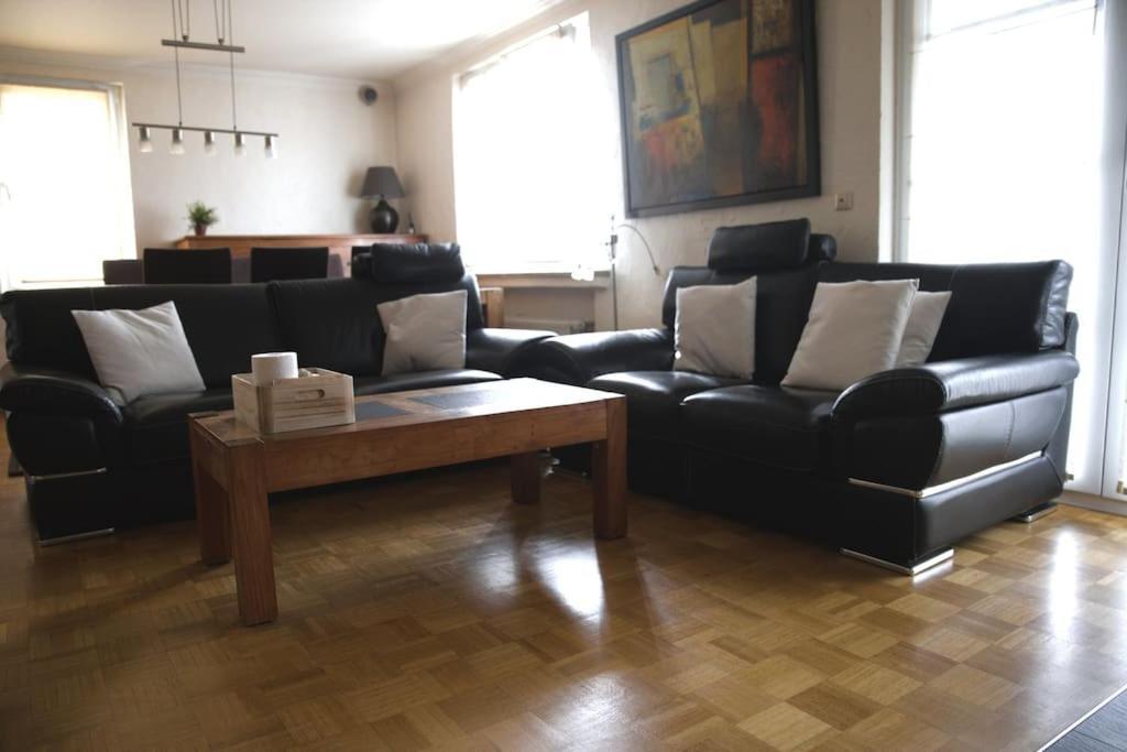 Cozy 3 Bedroom House With 11 Kw Electric Car Charger 에스페랑주 외부 사진